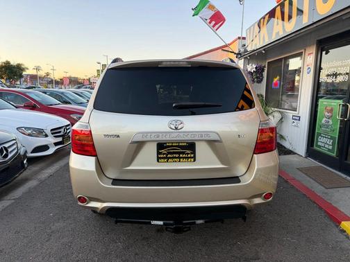 2008 Toyota Highlander Sport