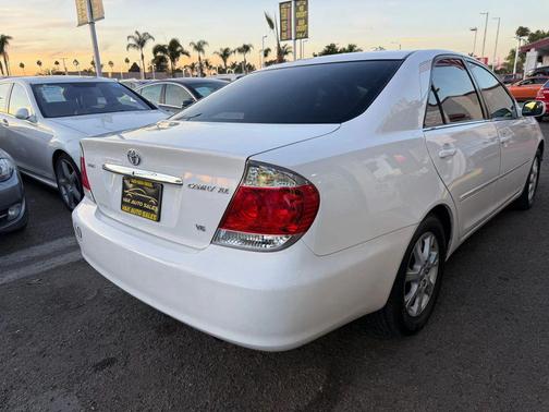 2005 Toyota Camry XLE V6