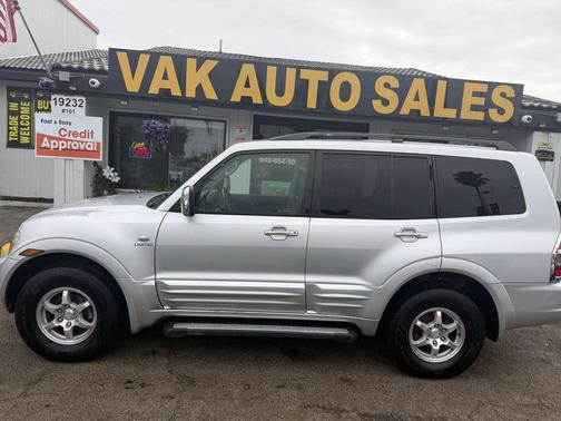 2001 Mitsubishi Montero Limited