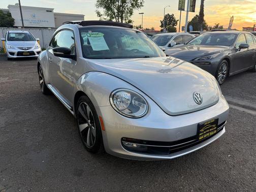 2012 Volkswagen Beetle Base
