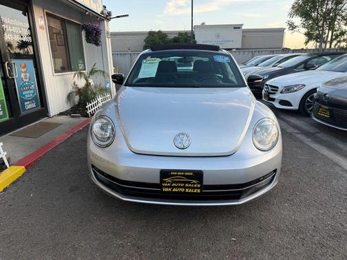 2012 Volkswagen Beetle Base