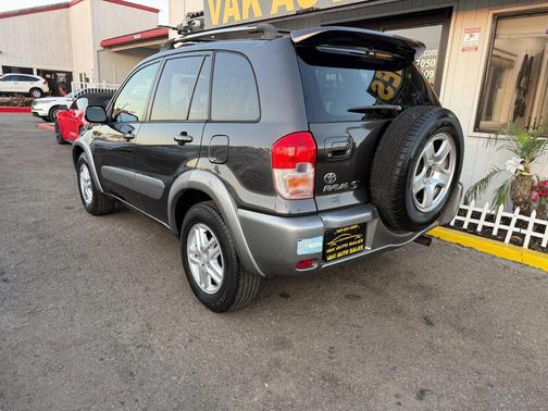 2003 Toyota RAV4 Base