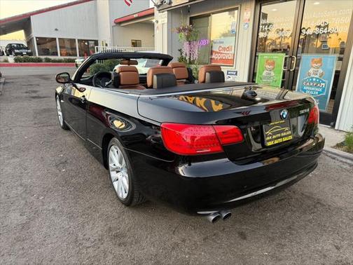 2011 BMW 328 328i Convertible 2D