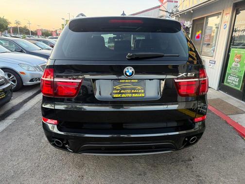 2011 BMW X5 xDrive 35i Sport Activity