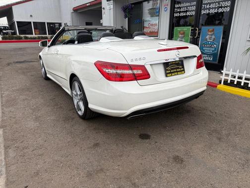 2011 Mercedes-Benz E-Class E 550 Convertible 2D