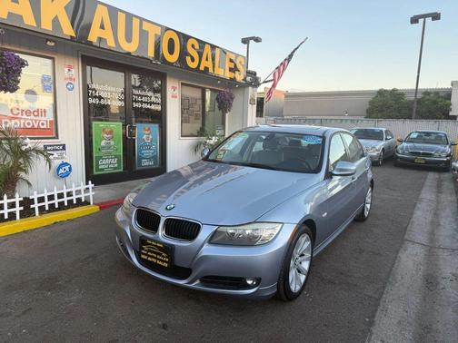 2011 BMW 328 328i Sedan 4D