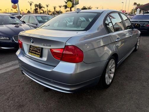 2011 BMW 328 328i Sedan 4D