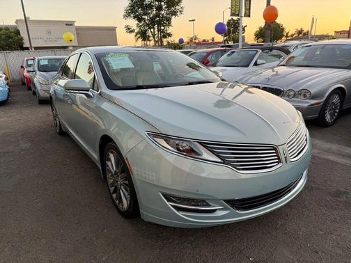 2014 Lincoln MKZ Hybrid Base