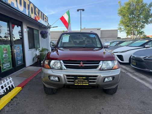2001 Mitsubishi Montero Limited