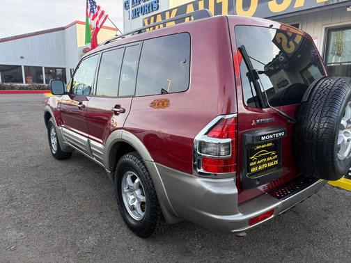 2001 Mitsubishi Montero Limited