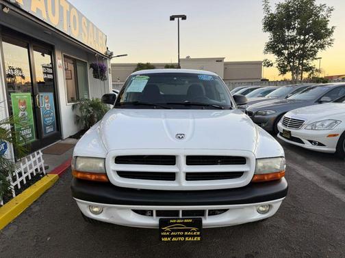 2003 Dodge Dakota Sport