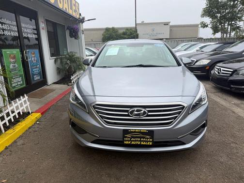 2016 Hyundai SONATA SE