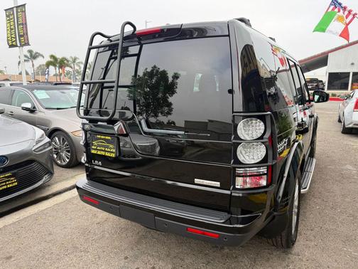 2015 Land Rover LR4 Base