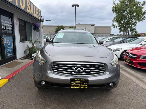 2010 INFINITI FX35 Base