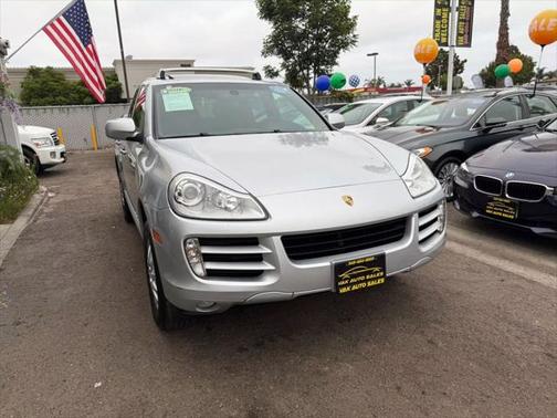 2010 Porsche Cayenne Base