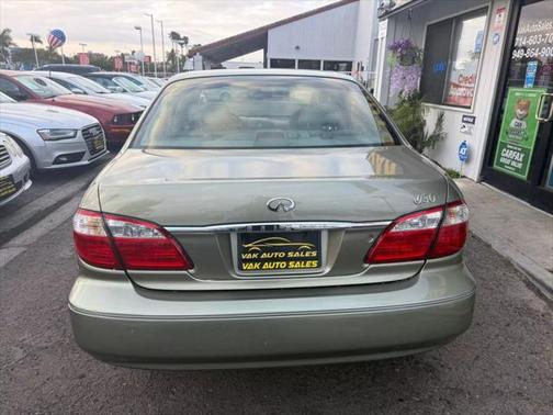 2000 INFINITI I30 Touring