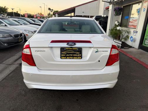2012 Ford Fusion Hybrid Base