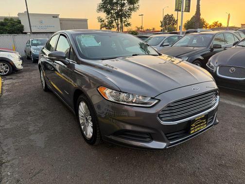 2013 Ford Fusion Hybrid SE Hybrid