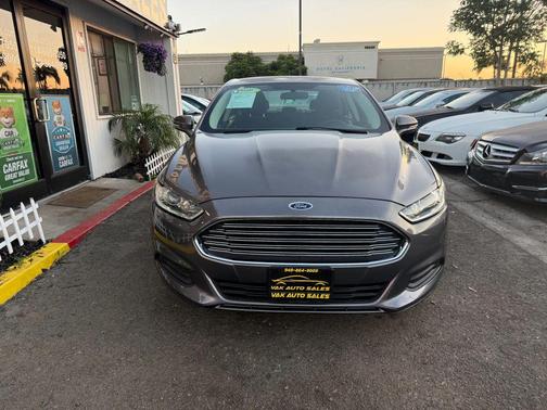 2013 Ford Fusion Hybrid SE Hybrid
