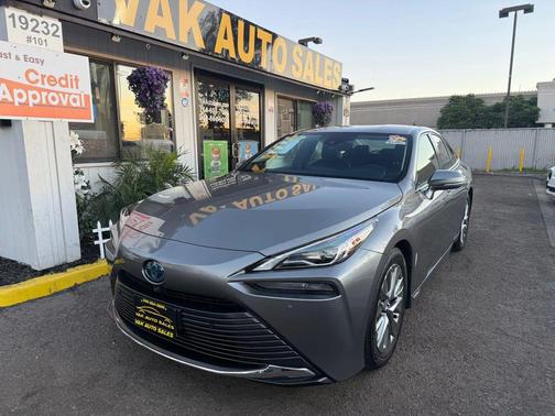 2021 Toyota Mirai Base
