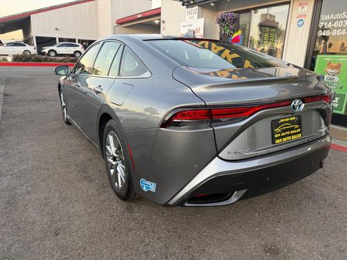 2021 Toyota Mirai Base