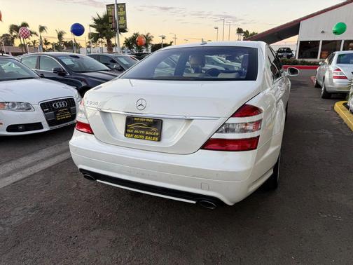 2009 Mercedes-Benz S-Class S 550 Sedan 4D