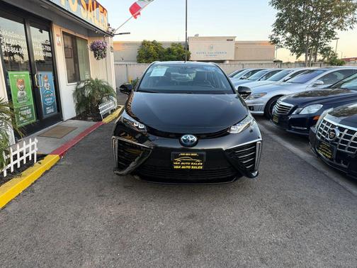 Celestial Black 2018 Toyota Mirai Base