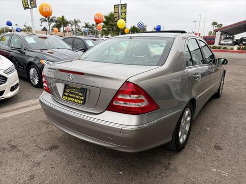 2005 Mercedes-Benz C-Class Luxury
