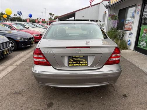 2005 Mercedes-Benz C-Class Luxury
