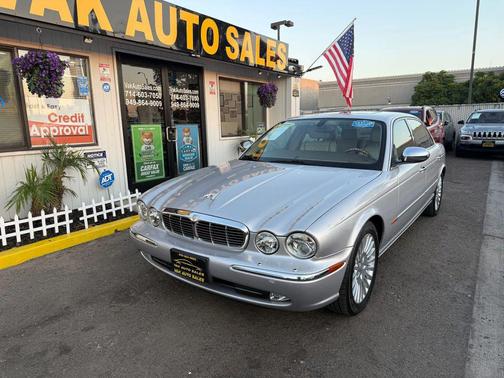 2005 Jaguar XJ Vanden Plas