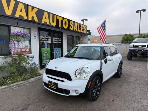 2012 MINI Cooper S Countryman Base