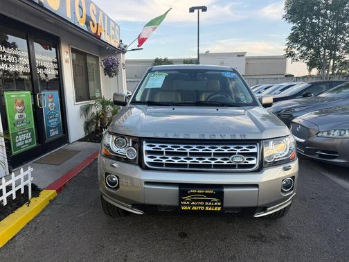 2014 Land Rover LR2 HSE Sport Utility 4D