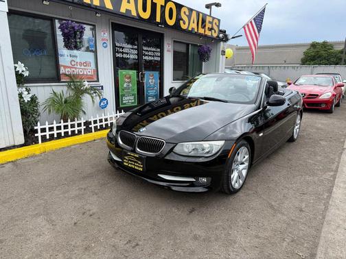 2011 BMW 328 328i Convertible 2D