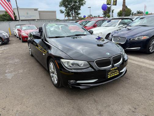 2011 BMW 328 328i Convertible 2D