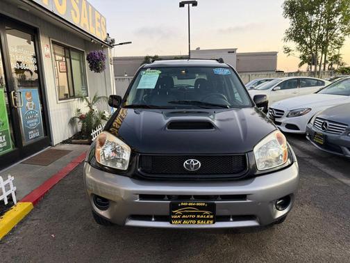 2005 Toyota RAV4 Base
