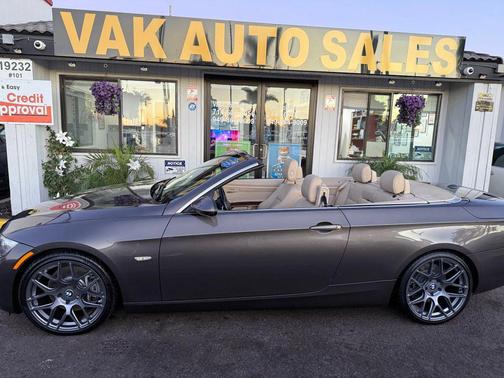 2009 BMW 335 335i Convertible 2D