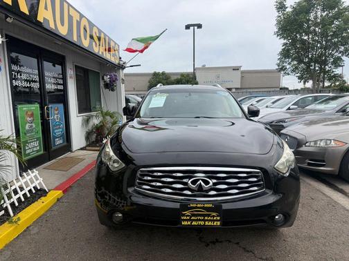 2010 INFINITI FX35 Base
