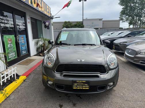 2012 MINI Cooper S Countryman Base