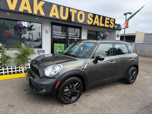 2012 MINI Cooper S Countryman Base