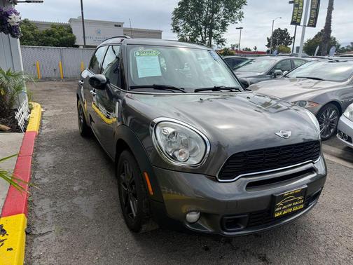 2012 MINI Cooper S Countryman Base