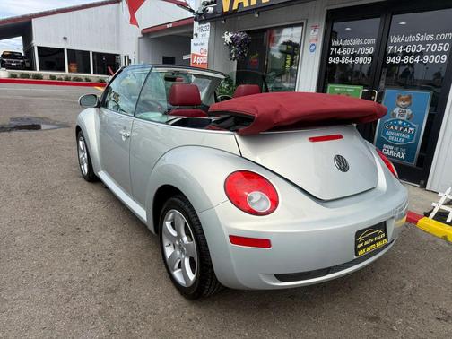 2009 Volkswagen New Beetle L
