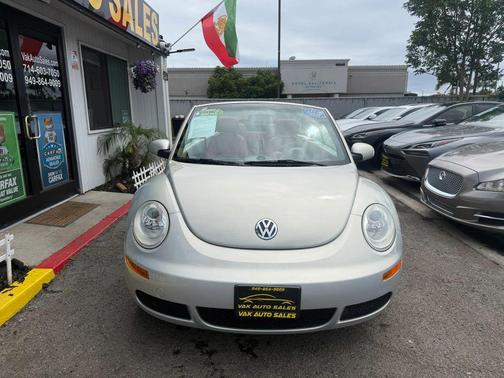 2009 Volkswagen New Beetle L