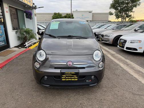 2015 FIAT 500e Battery Electric