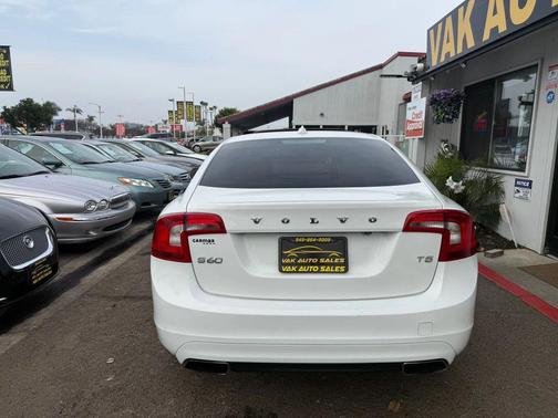 2015 Volvo S60 T5 Premier Plus