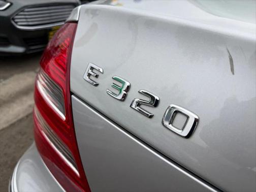 2006 Mercedes-Benz E-Class E 350 Sedan 4D
