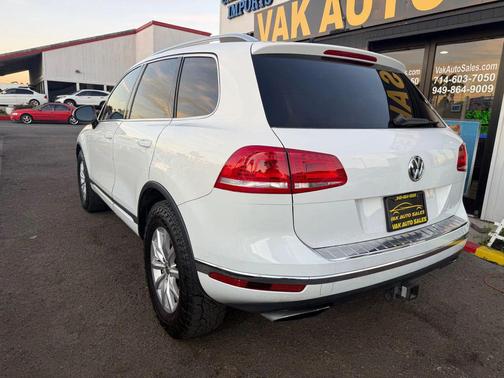 2015 Volkswagen Touareg V6 Sport
