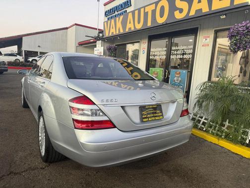 2007 Mercedes-Benz S-Class S 550 Sedan 4D
