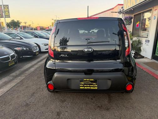 2016 Kia Soul Base