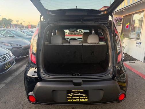 2016 Kia Soul Base