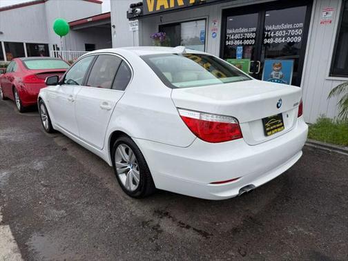 2010 BMW 528 528i Sedan 4D